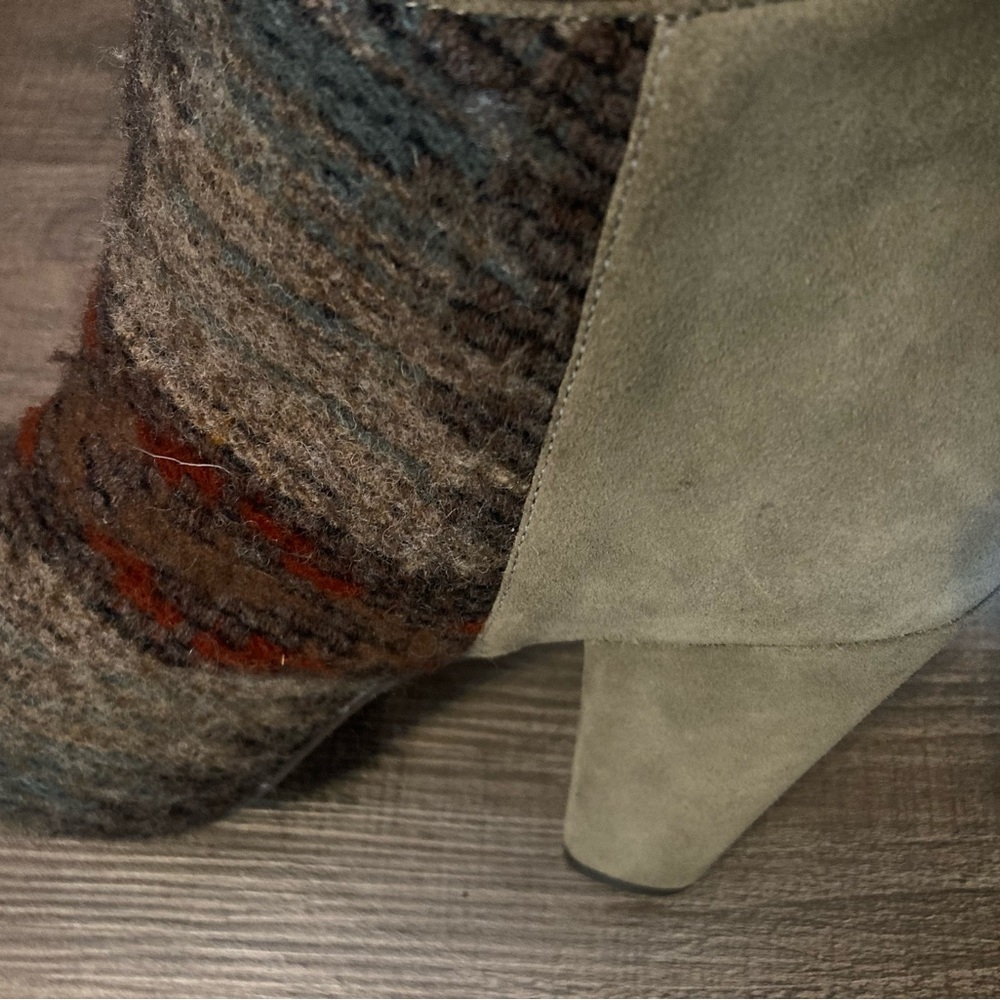 Wool and suede ankle boot